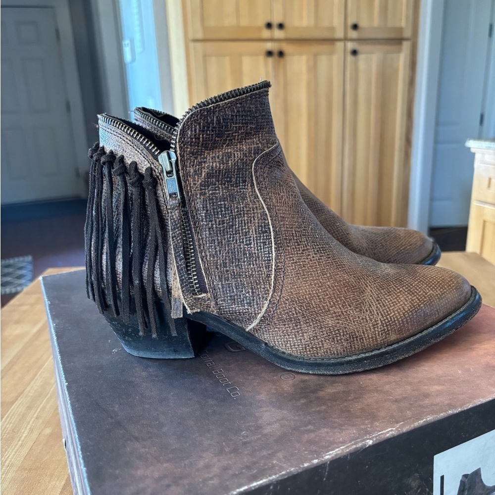 Circle G Brown Fringe Zipper Ankle Booties